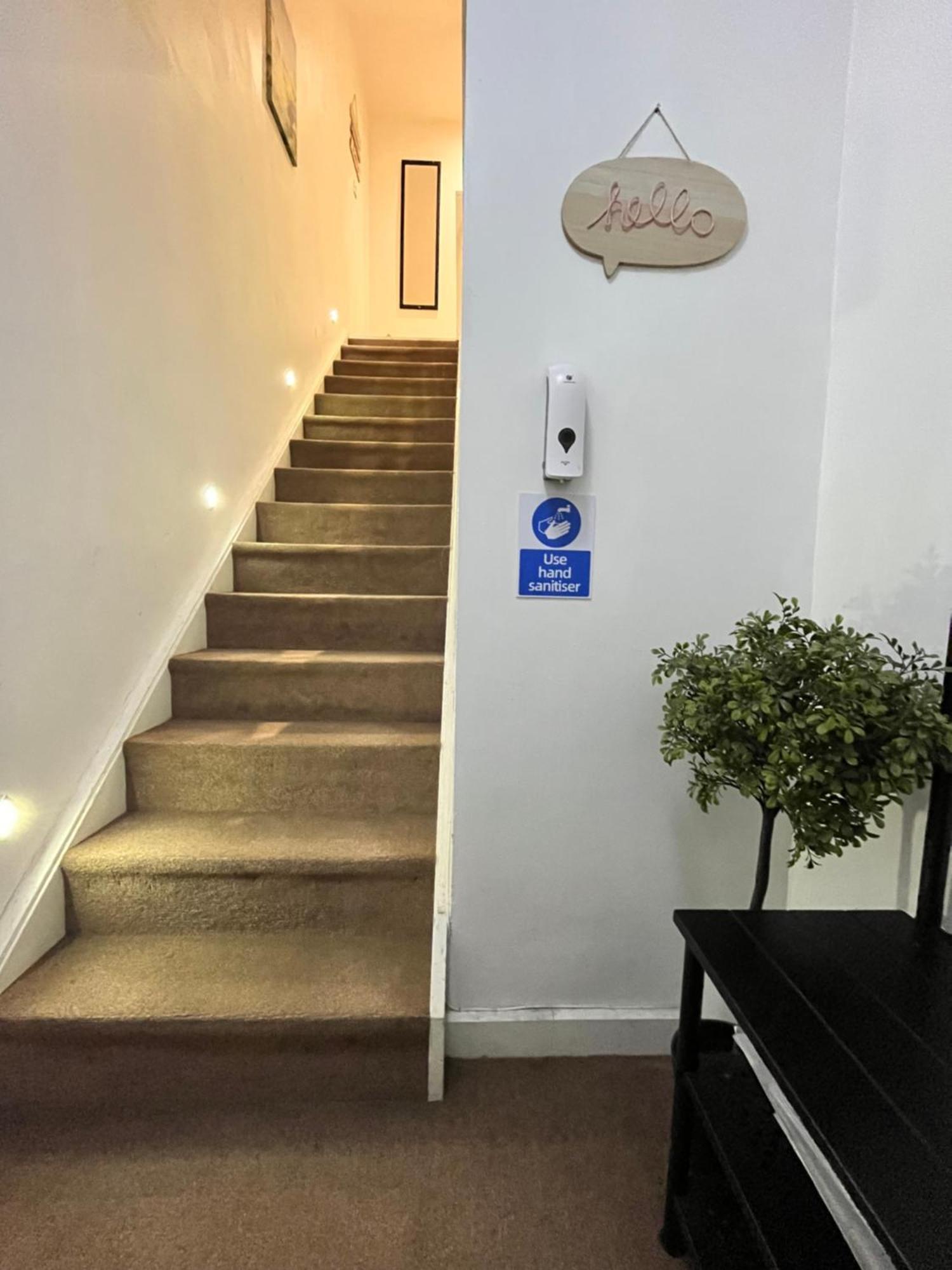 Euston Station Private Bedrooms 2 Min Walk 1 Проживание в семье *
